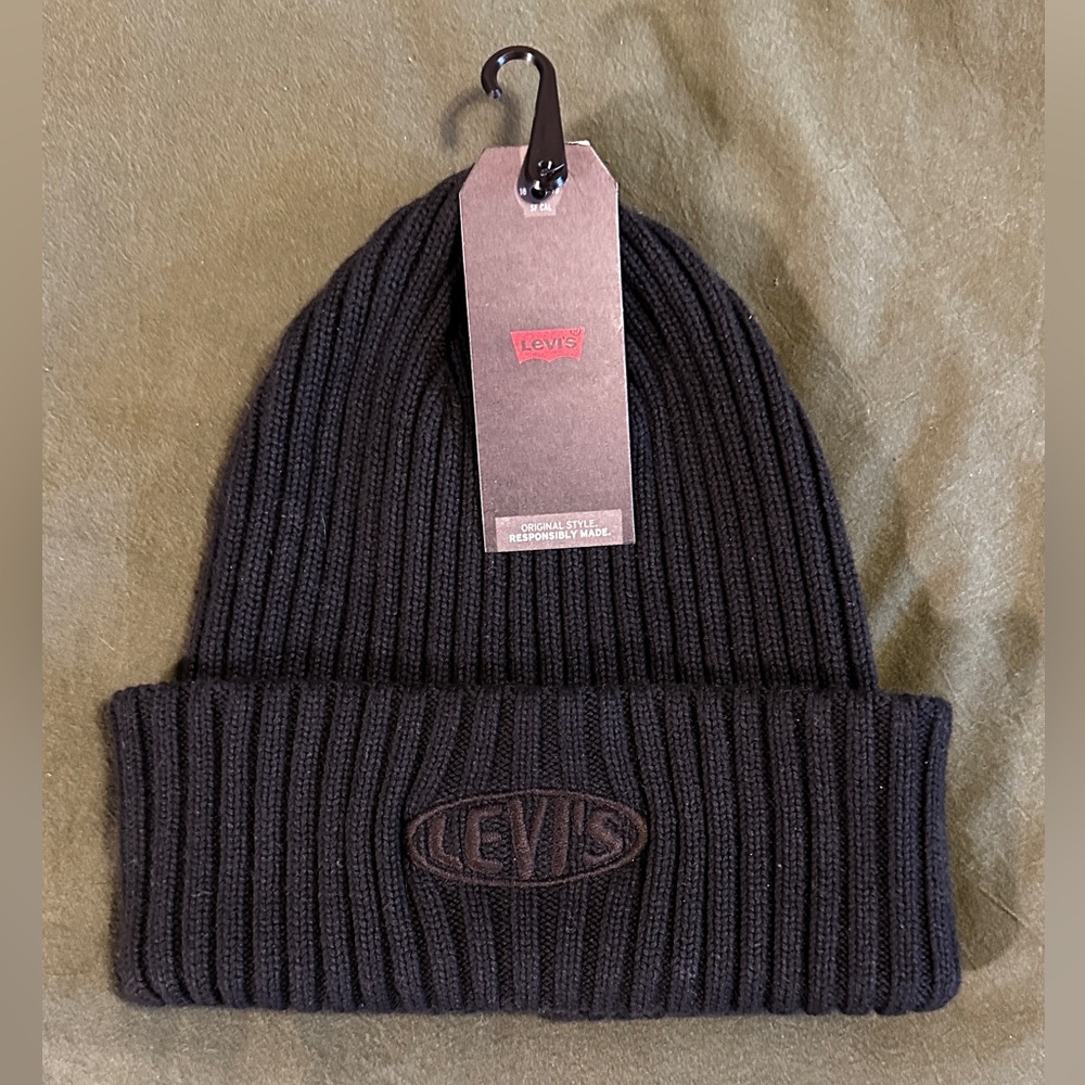 Levi’s Logo Beanie